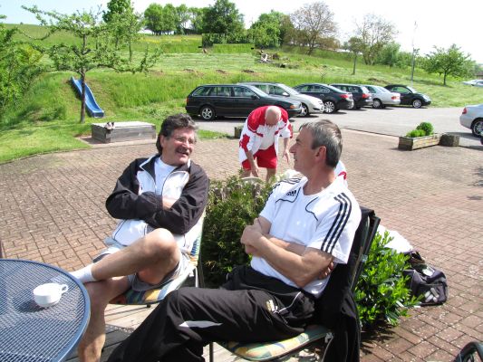 Hans und Reinhard beim Entspannen