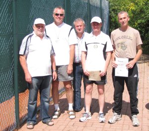 Die Finalisten mit 1. und 2. Vorstand